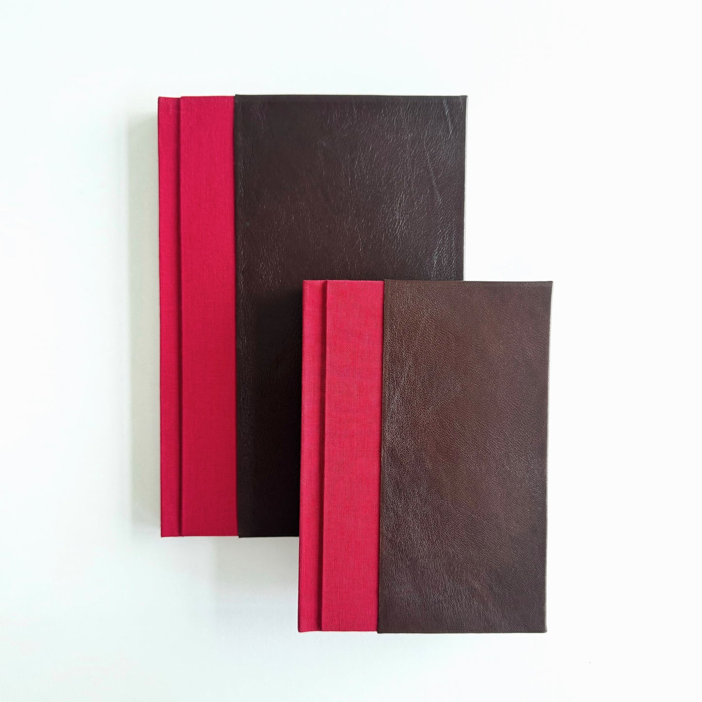Handmade Leather Notebook No. 10 | 12,5 x 18 cm