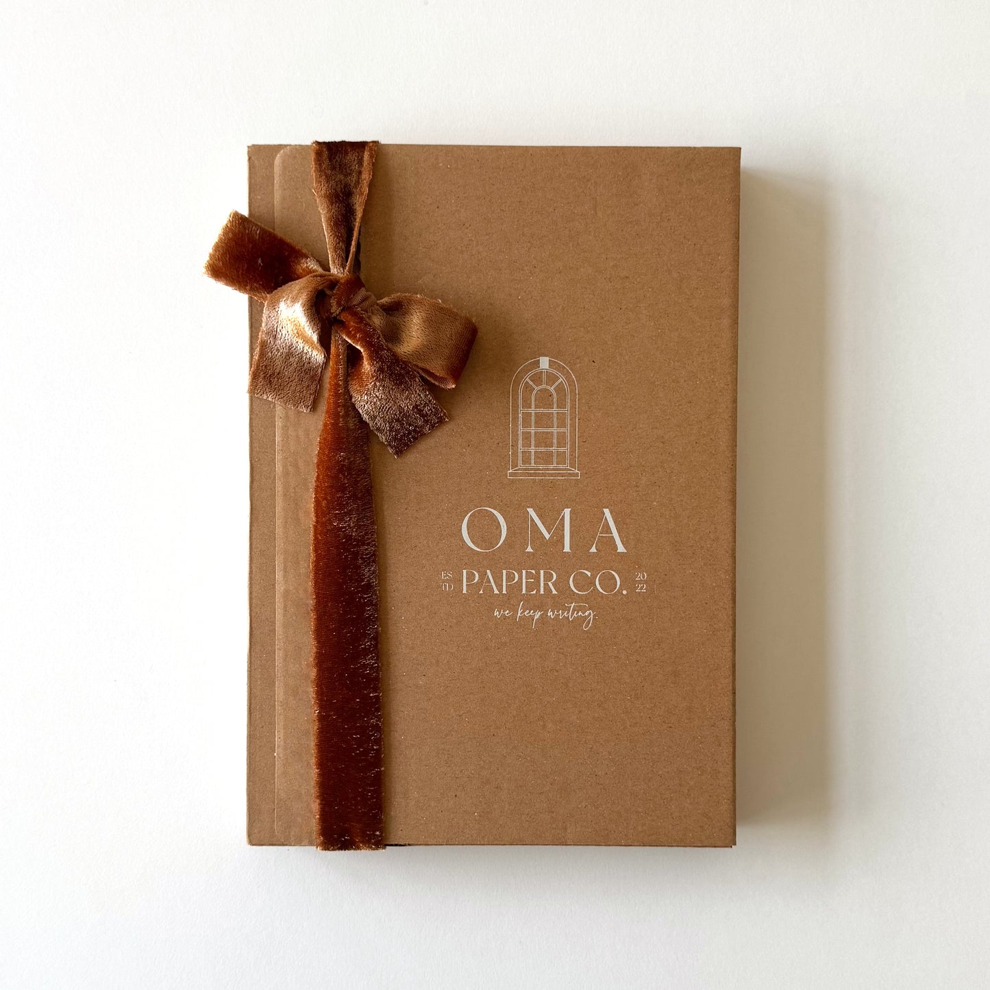 Handbound Weekly Planner (undated), LİLA