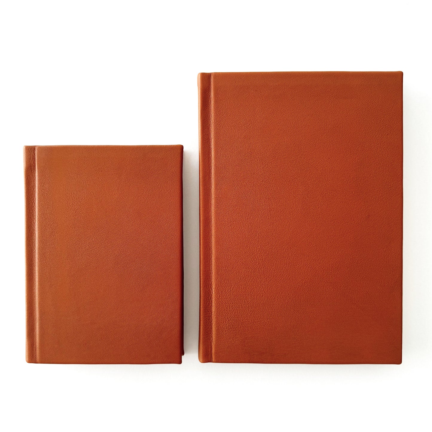 Handmade Leather Notebook No. 8 | 12,5 x 18 cm