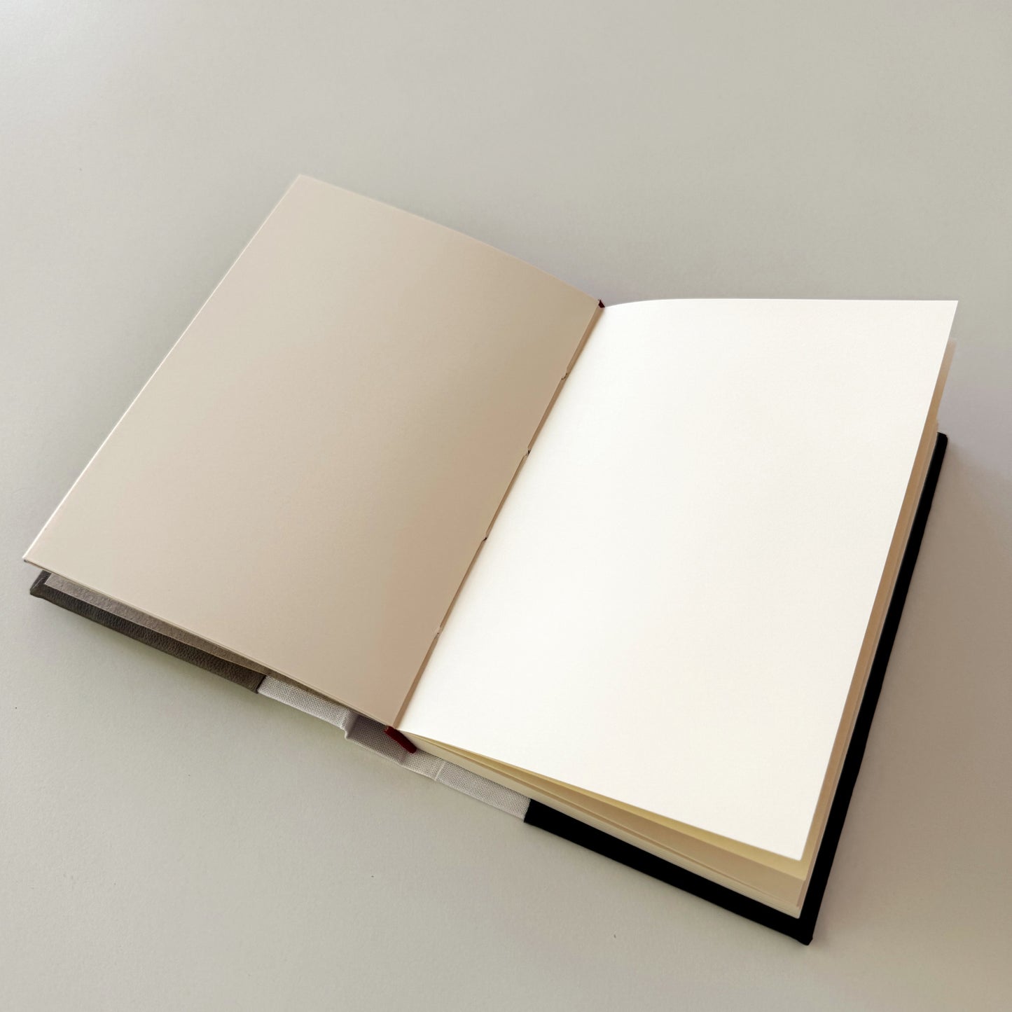 Handmade Leather Notebook TRIO 29 | 12,5 x 18 cm