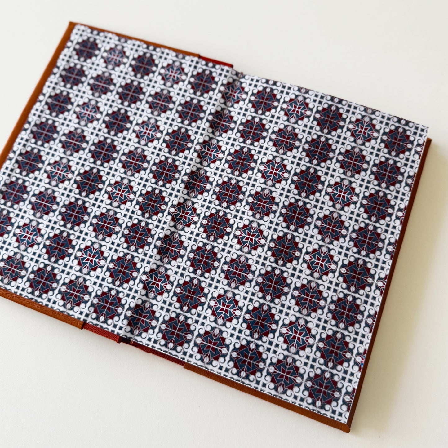 Handmade Leather Notebook ORNAMENTA 33 | 16,5 x 24 cm