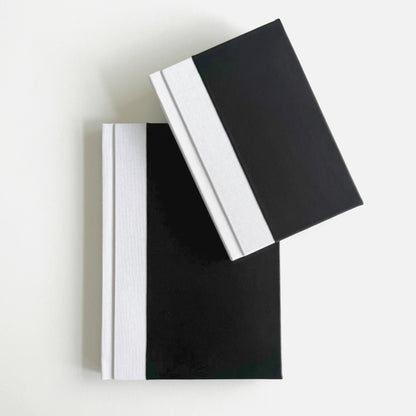 Handmade Leather Notebook No. 12 | 12,5 x 18 cm