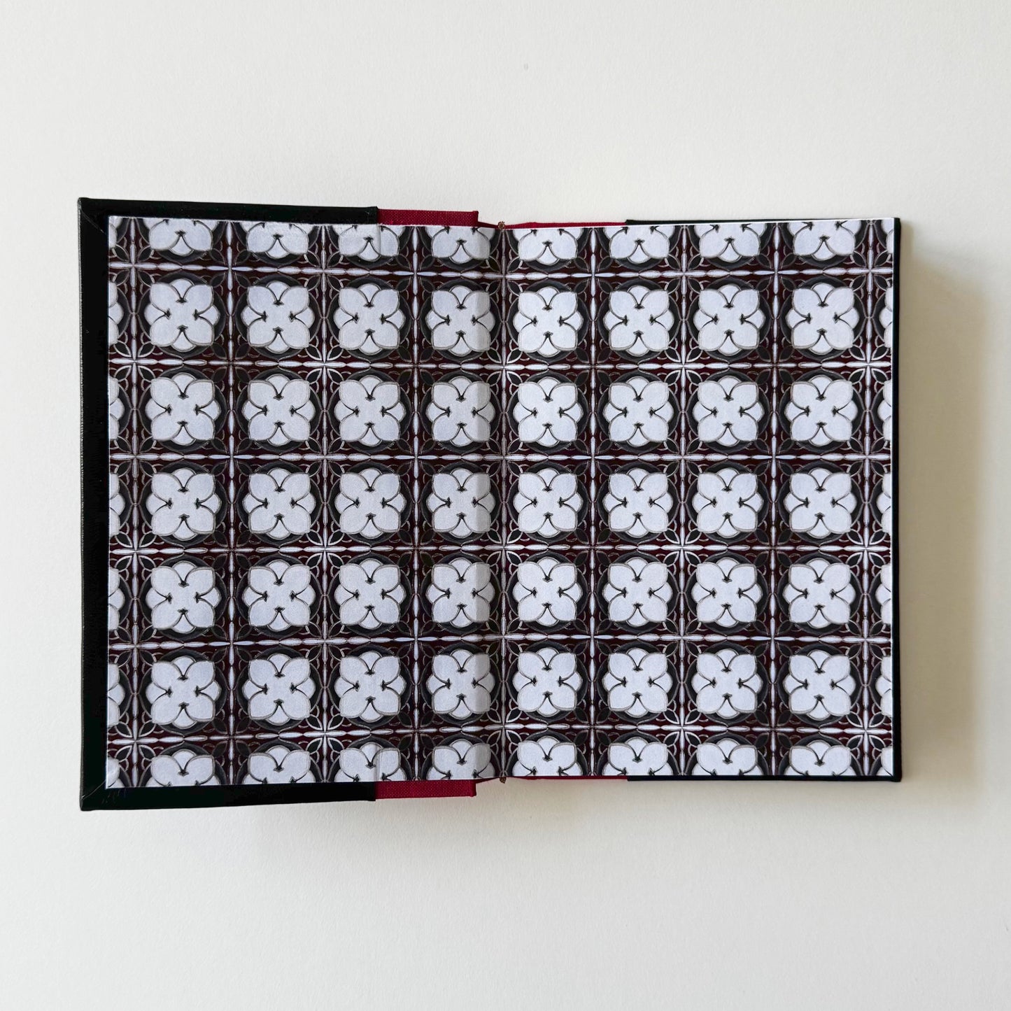 Handmade Leather Notebook ORNAMENTA 31 | 12,5 x 18 cm