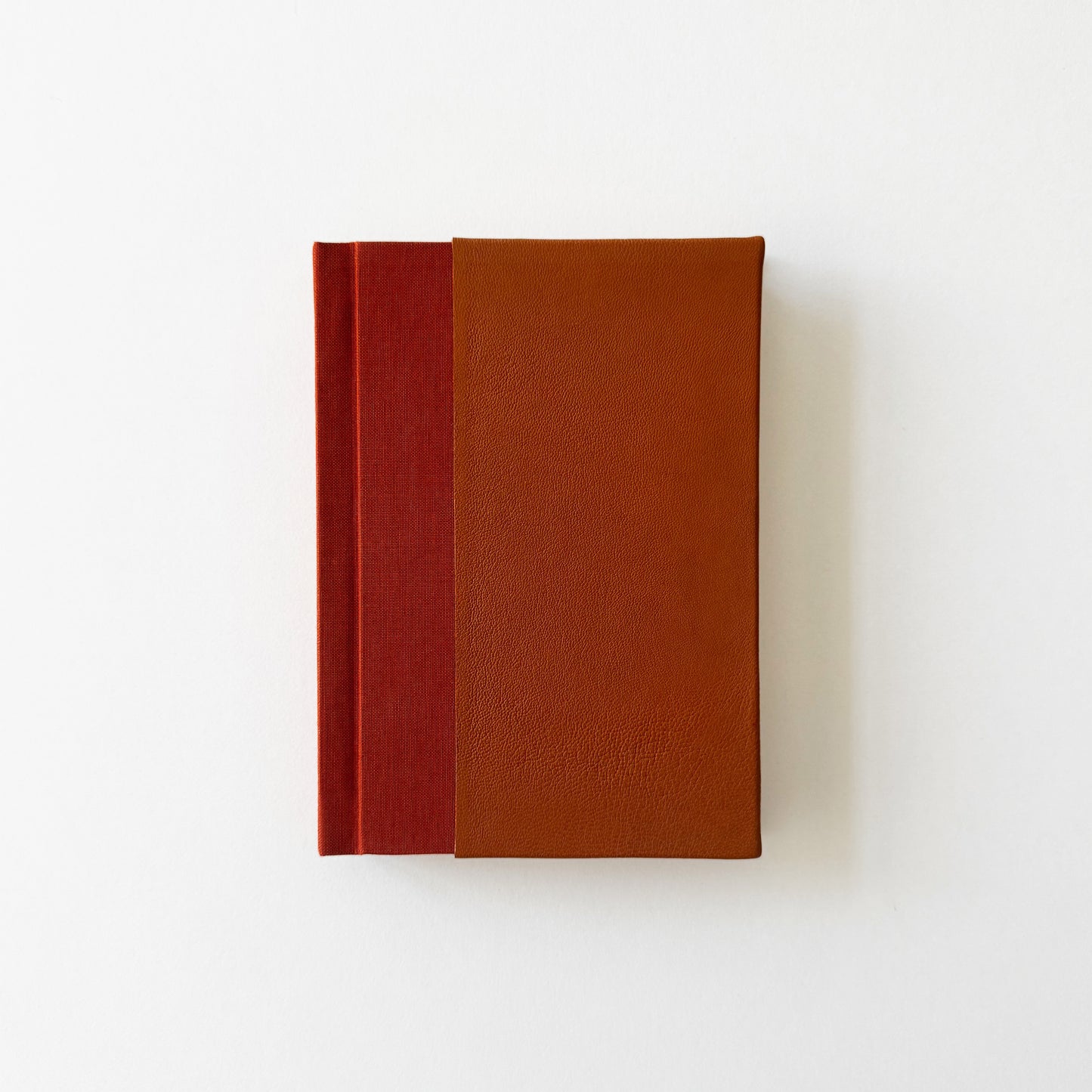 Handmade Leather Notebook ORNAMENTA 33 | 12,5 x 18 cm