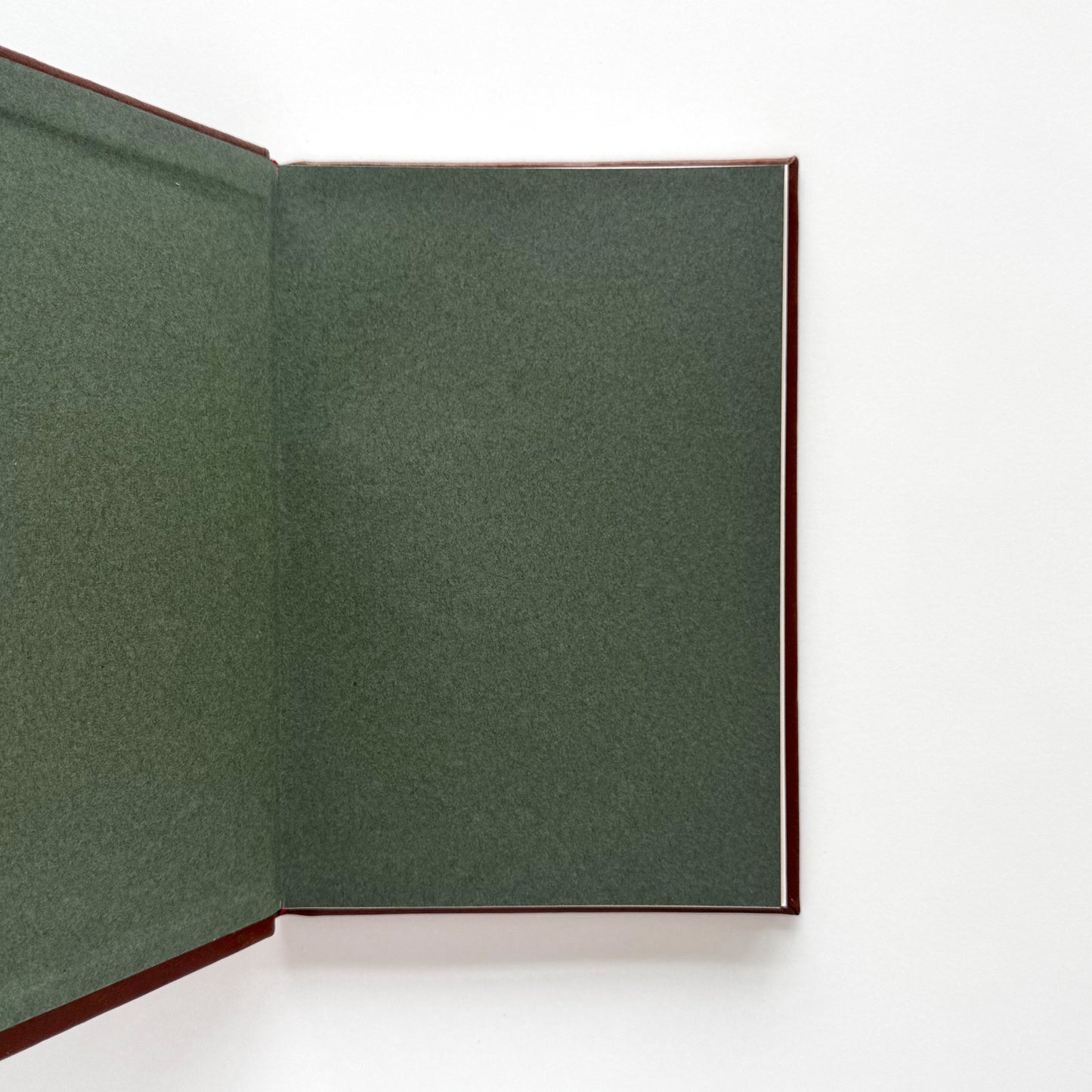 Handmade Leather Notebook No. 24 | 16,5 x 24 cm
