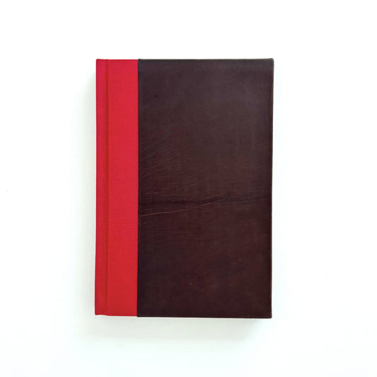 Handmade Leather Notebook No. 1 | 16,5 x 24 cm