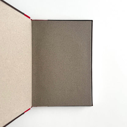 Handmade Leather Notebook No. 10 | 16,5 x 24 cm