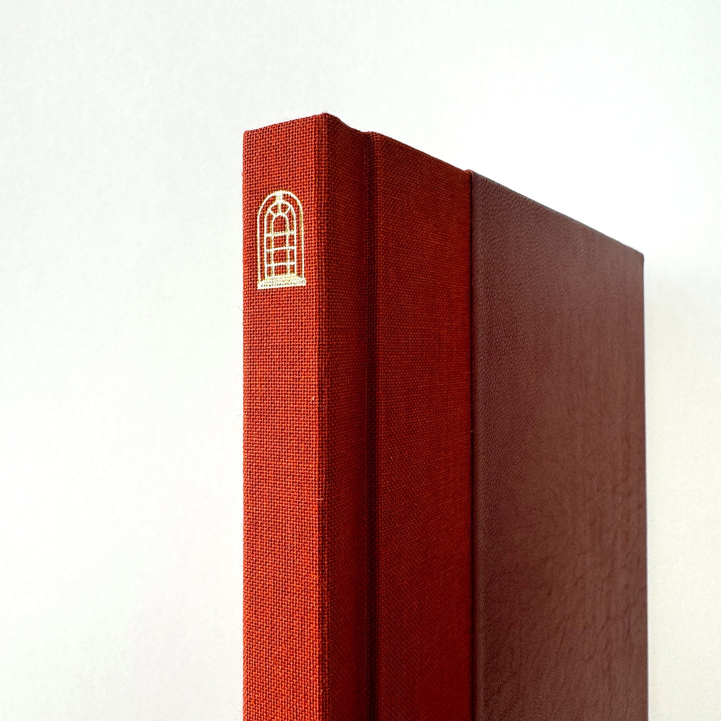 Handmade Leather Notebook No. 5 | 16,5 x 24 cm