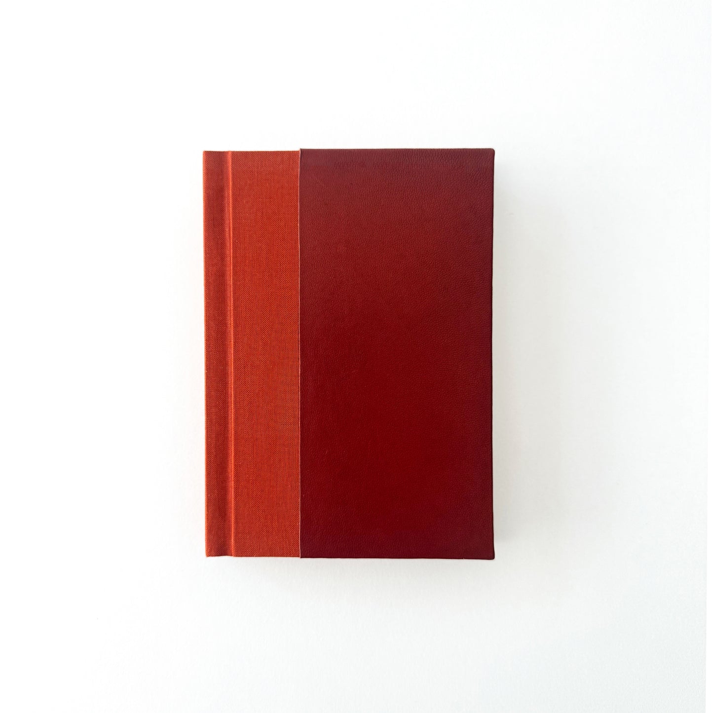 Handmade Leather Notebook No. 5 | 12,5 x 18 cm