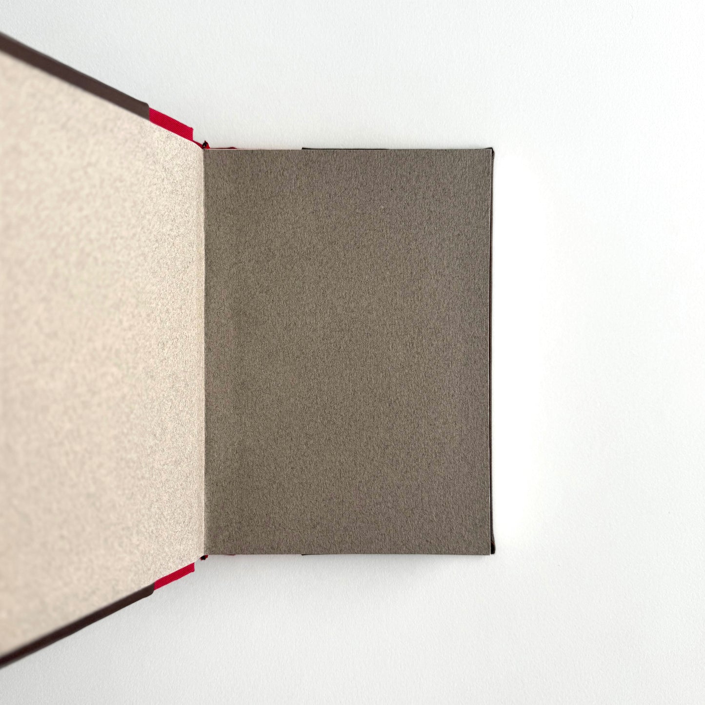 Handmade Leather Notebook No. 10 | 12,5 x 18 cm
