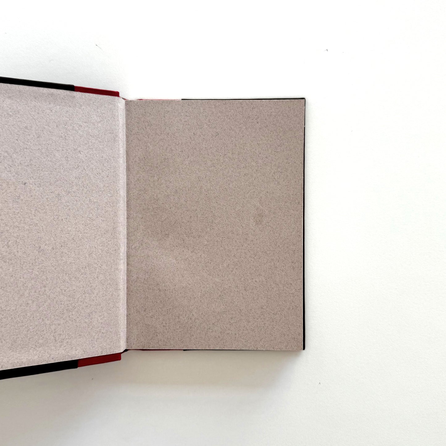 Handmade Leather Notebook No. 1 | 12,5 x 18 cm
