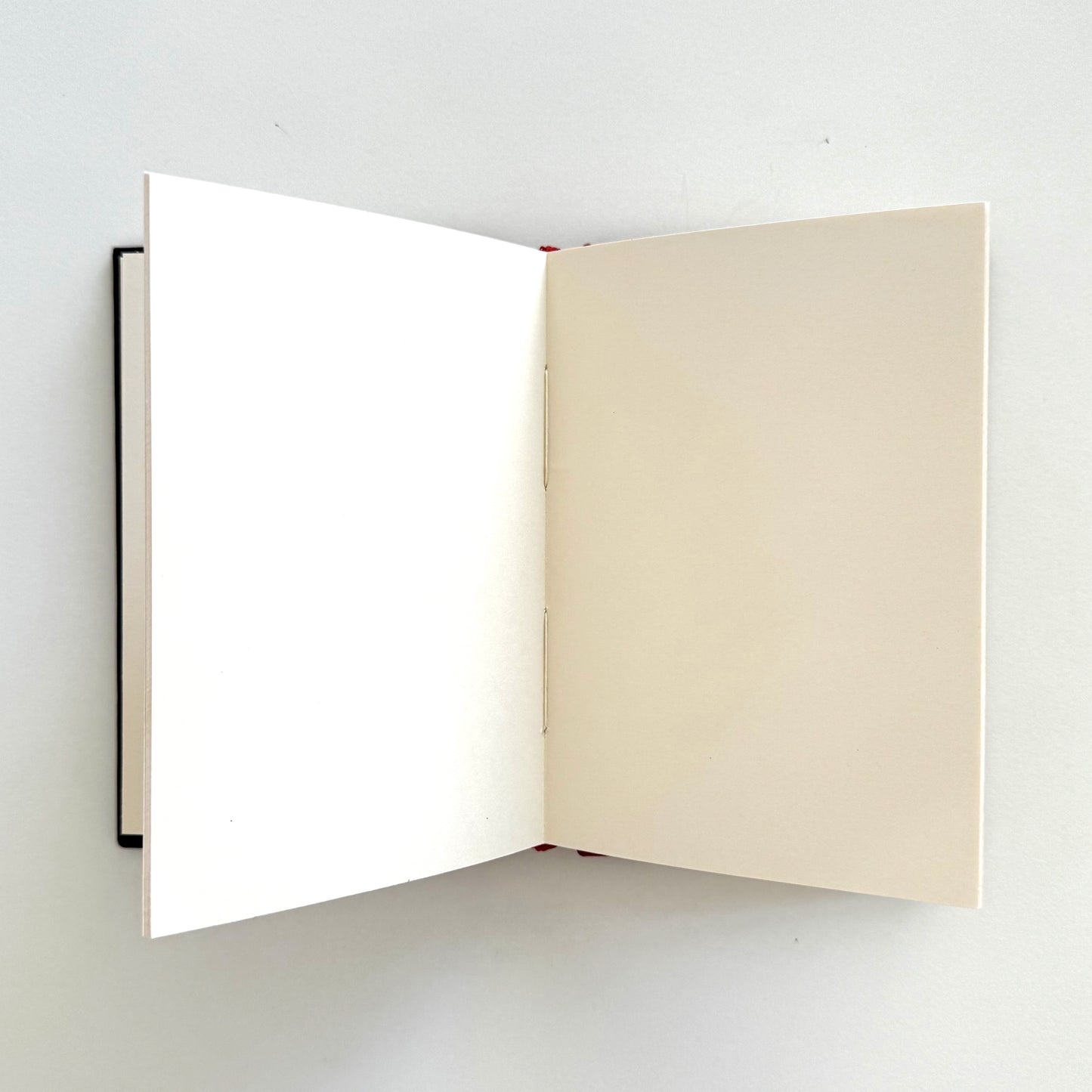 Handmade Leather Notebook No. 1 | 12,5 x 18 cm