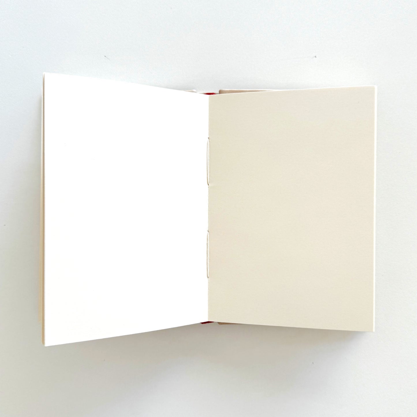Handmade Leather Notebook No. 4 | 12,5 x 18 cm