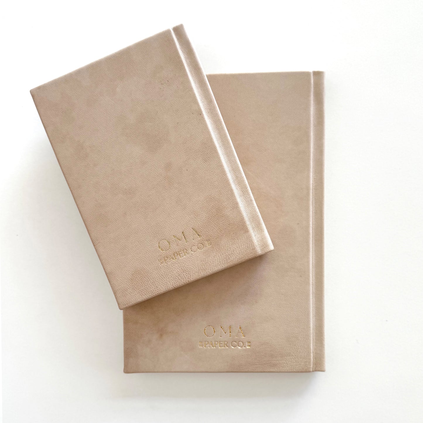 Handmade Leather Notebook No. 4 | 12,5 x 18 cm