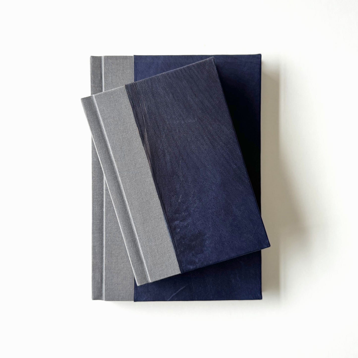 Handmade Leather Notebook No. 39 | 16,5 x 24 cm