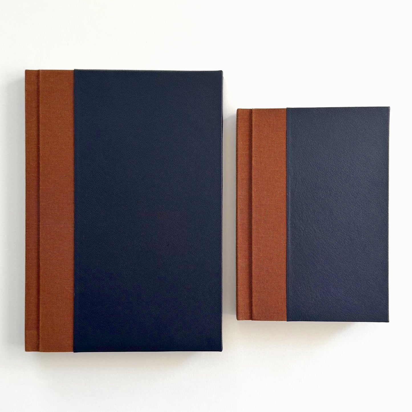 Handmade Leather Notebook No. 44 | 16,5 x 24 cm