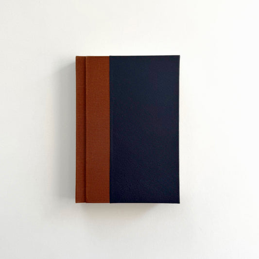 Handmade Leather Notebook No. 44 | 12,5 x 18 cm