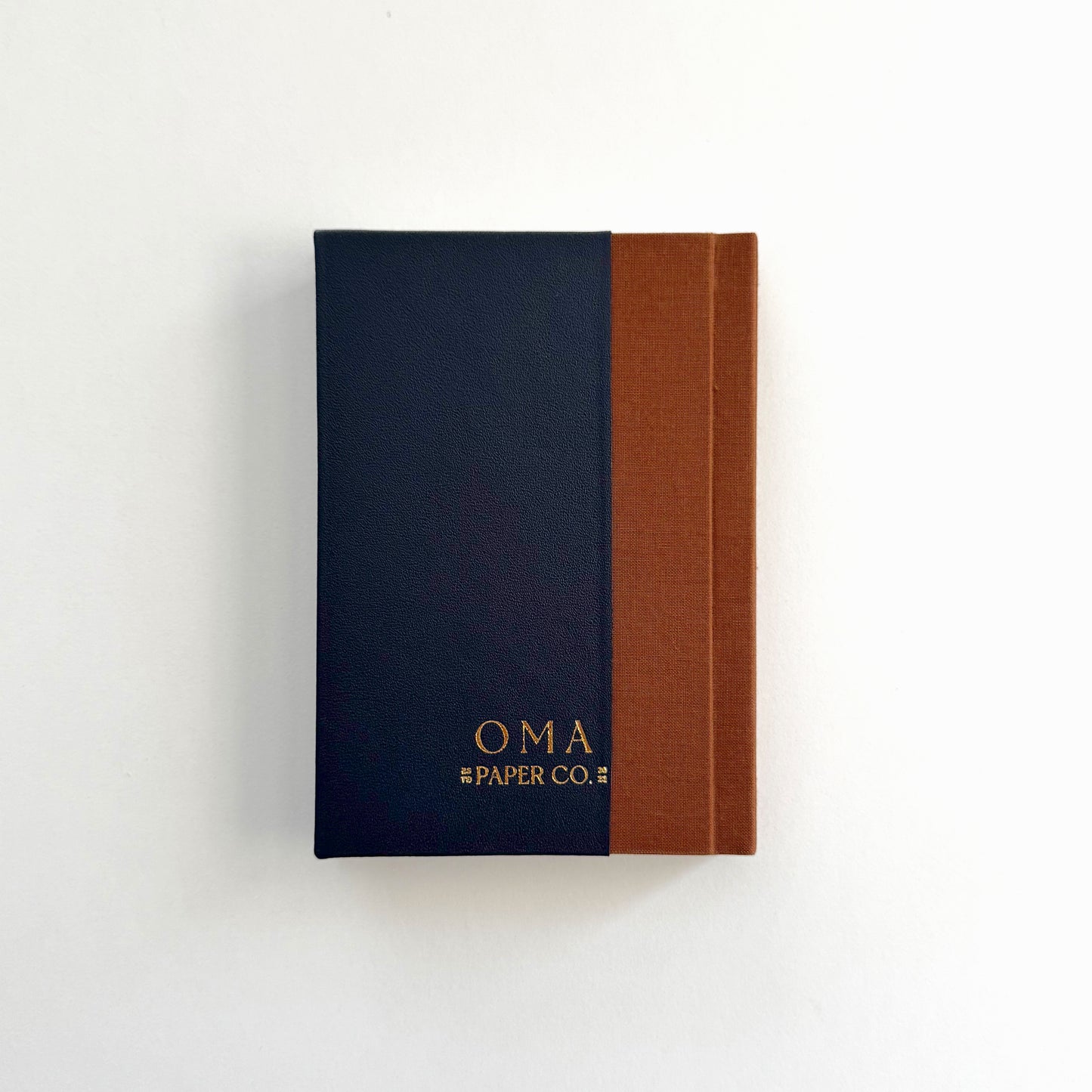 Handmade Leather Notebook No. 44 | 12,5 x 18 cm