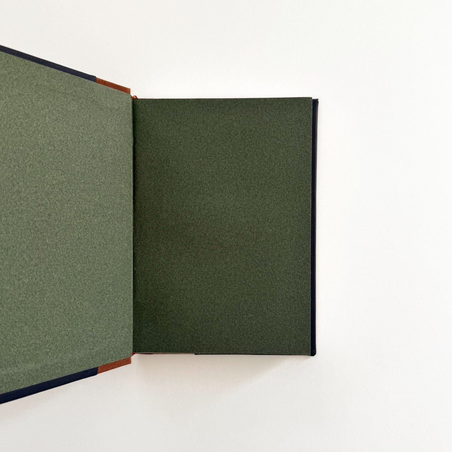 Handmade Leather Notebook No. 44 | 12,5 x 18 cm