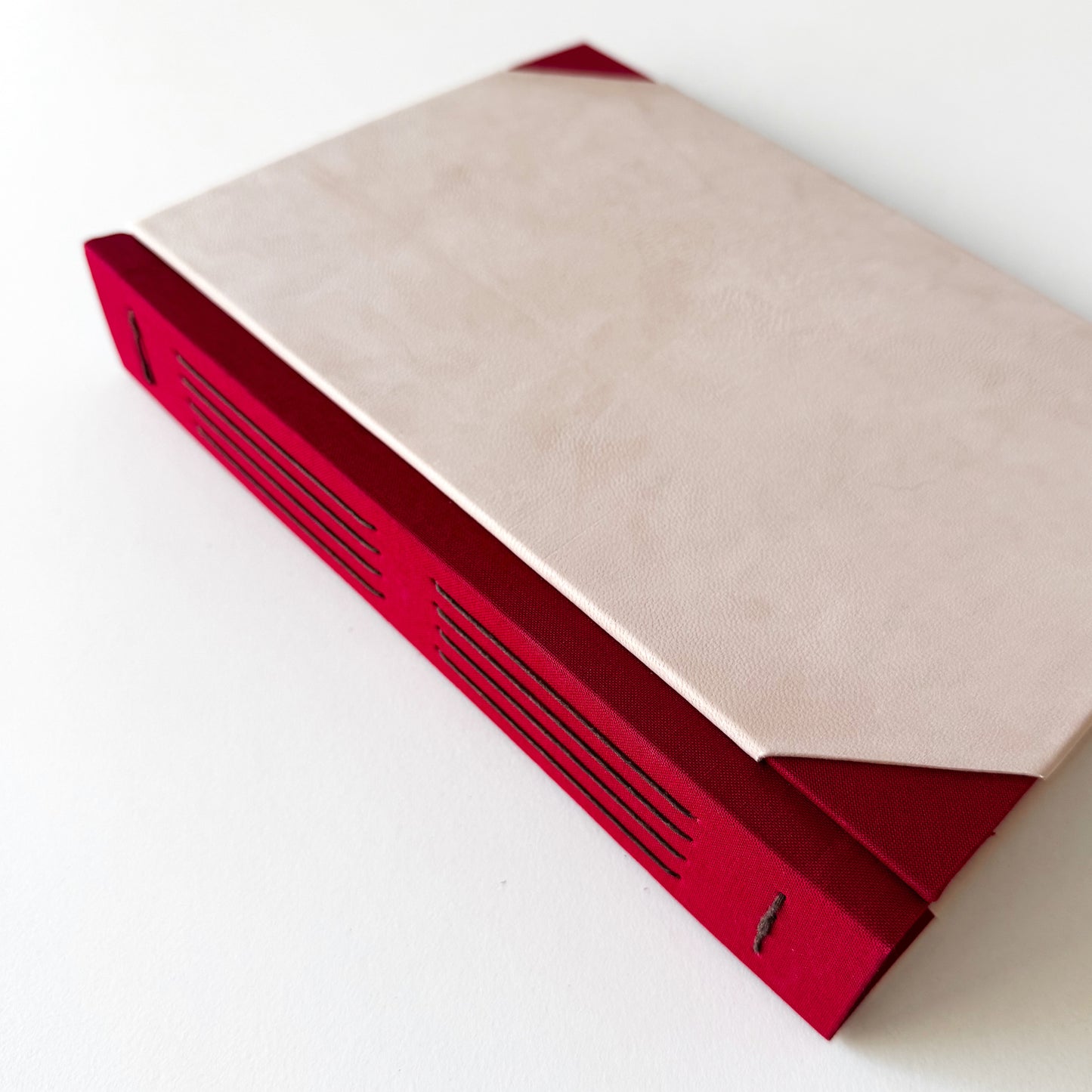 Handmade Leather Photo Album LYCHEE | 18 x 25 cm