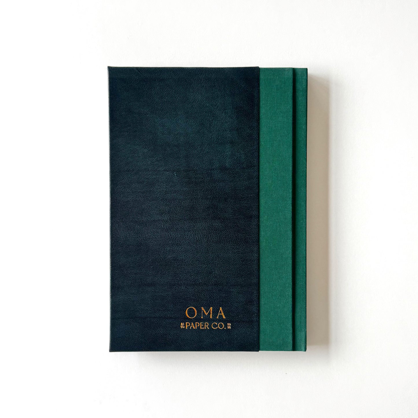 Handmade Leather Notebook No. 22 | 16,5 x 24 cm