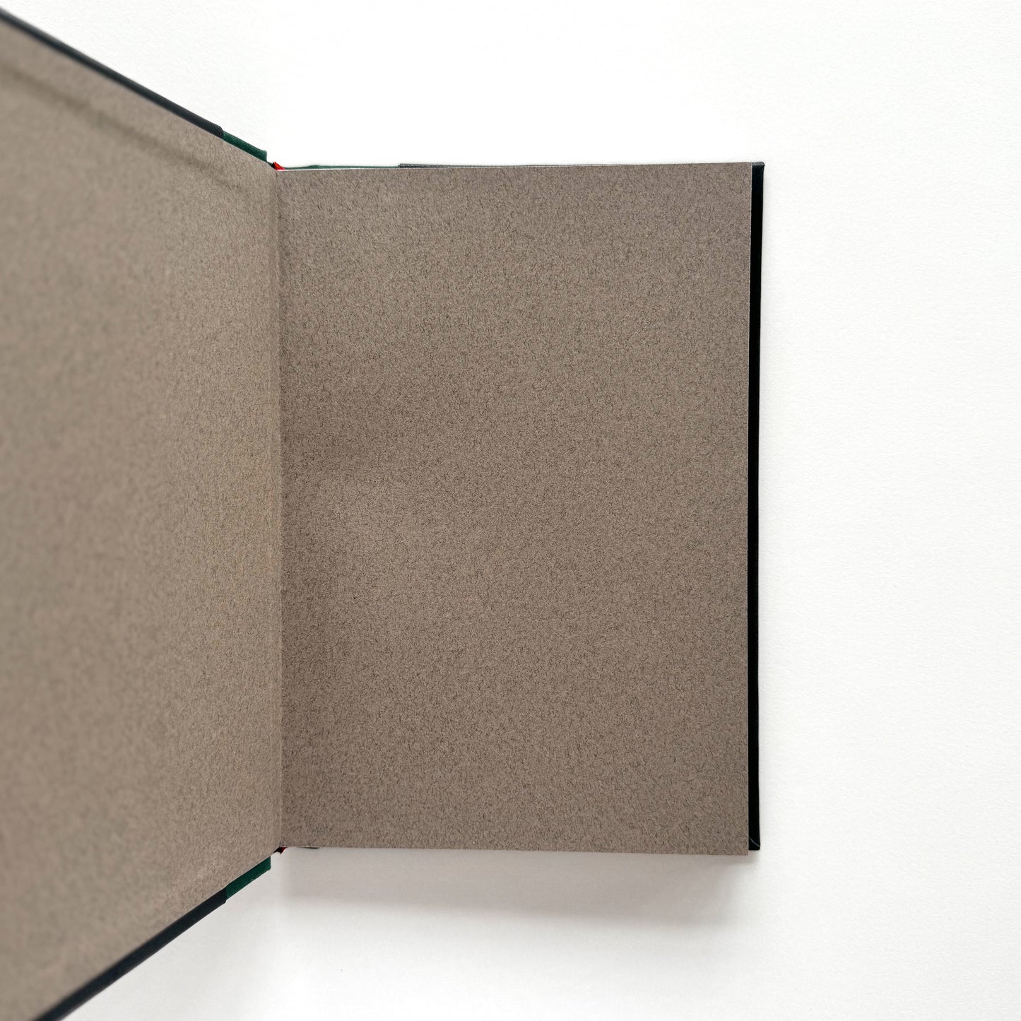 Handmade Leather Notebook No. 22 | 16,5 x 24 cm
