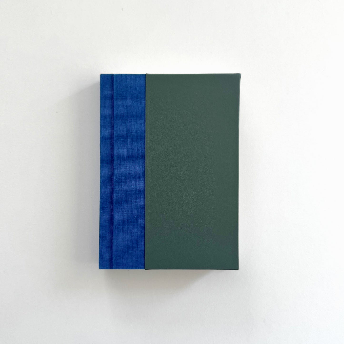 Handmade Leather Notebook No. 43 | 12,5 x 18 cm