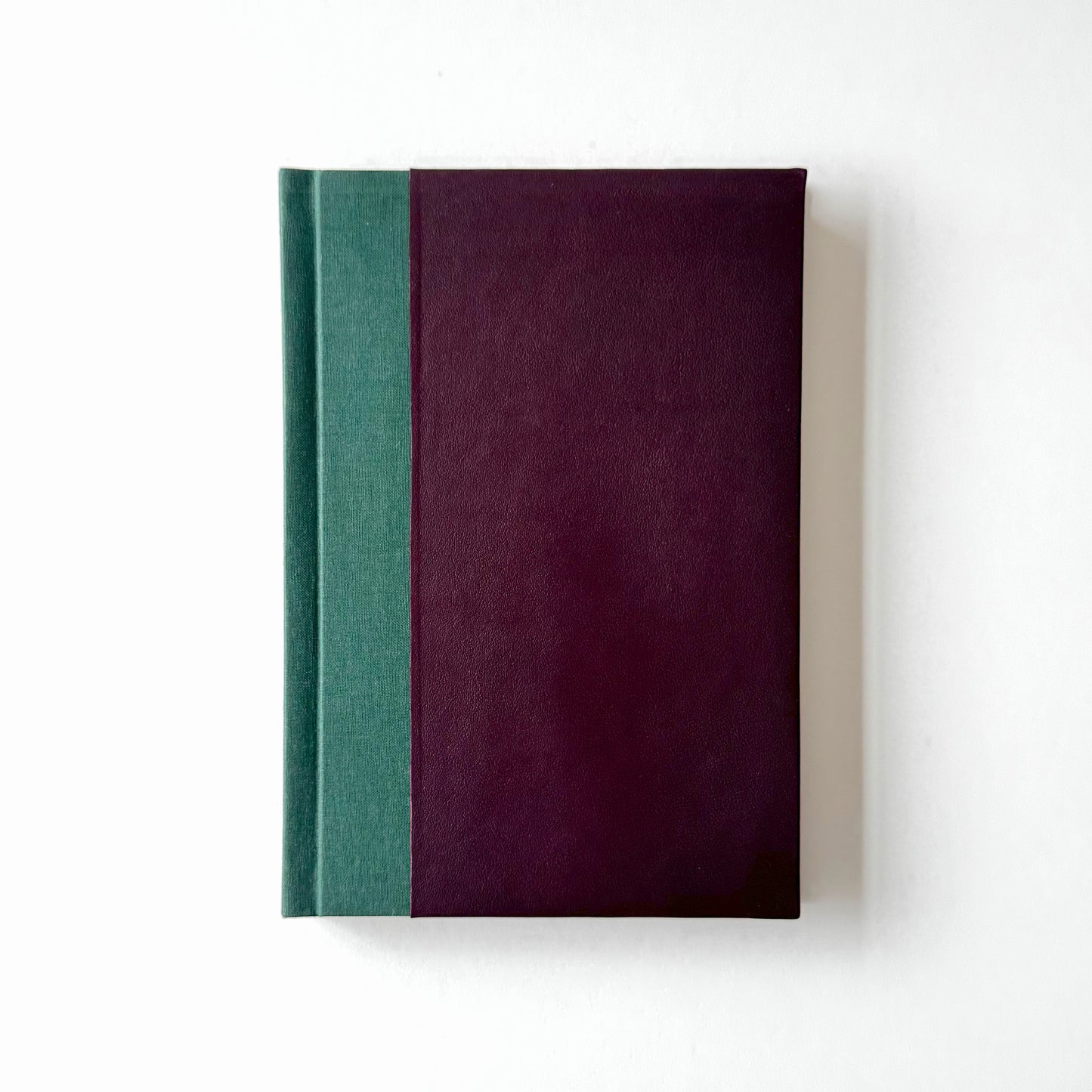 Handmade Leather Notebook No. 38 | 16,5 x 24 cm