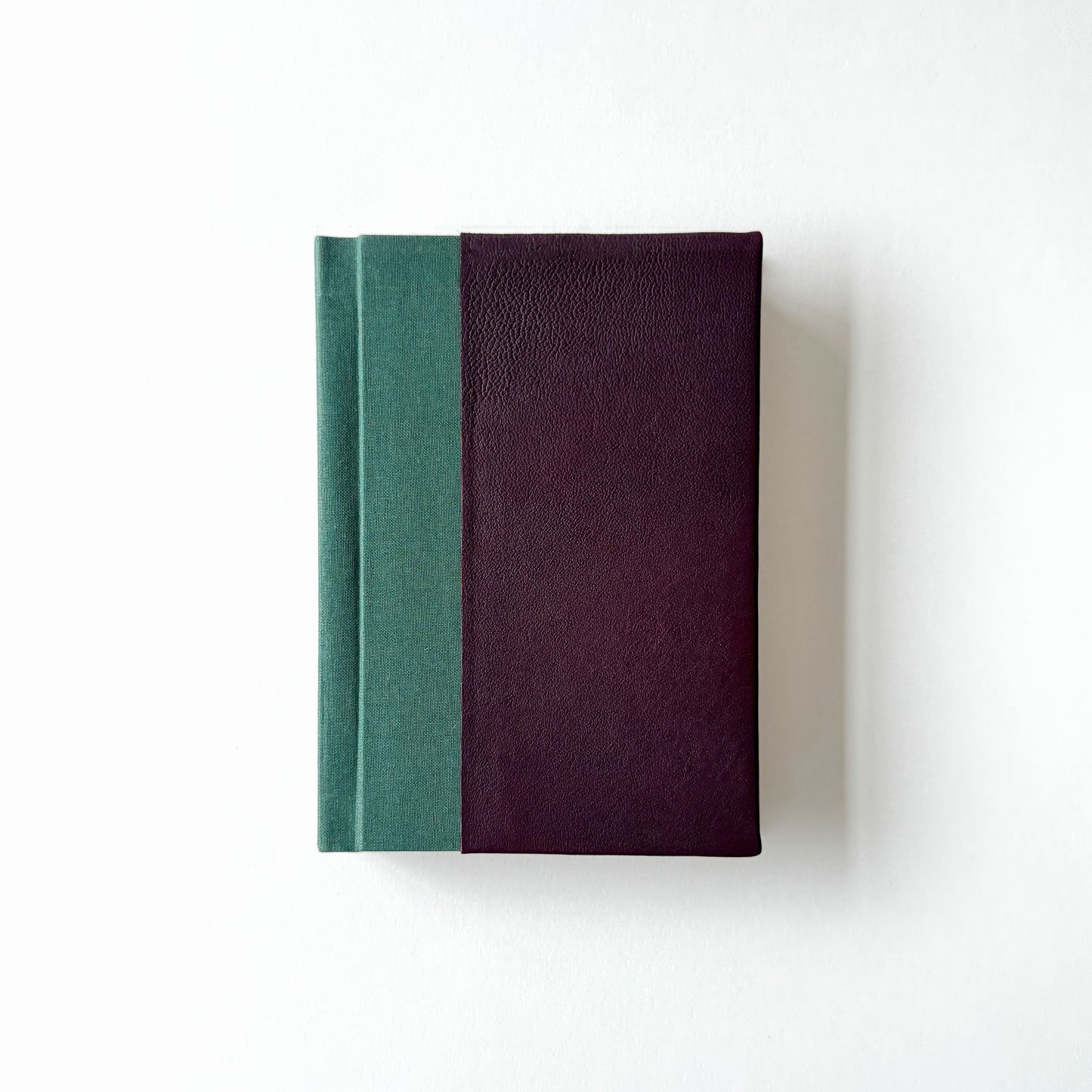 Handmade Leather Notebook No. 38 | 12,5 x 18 cm