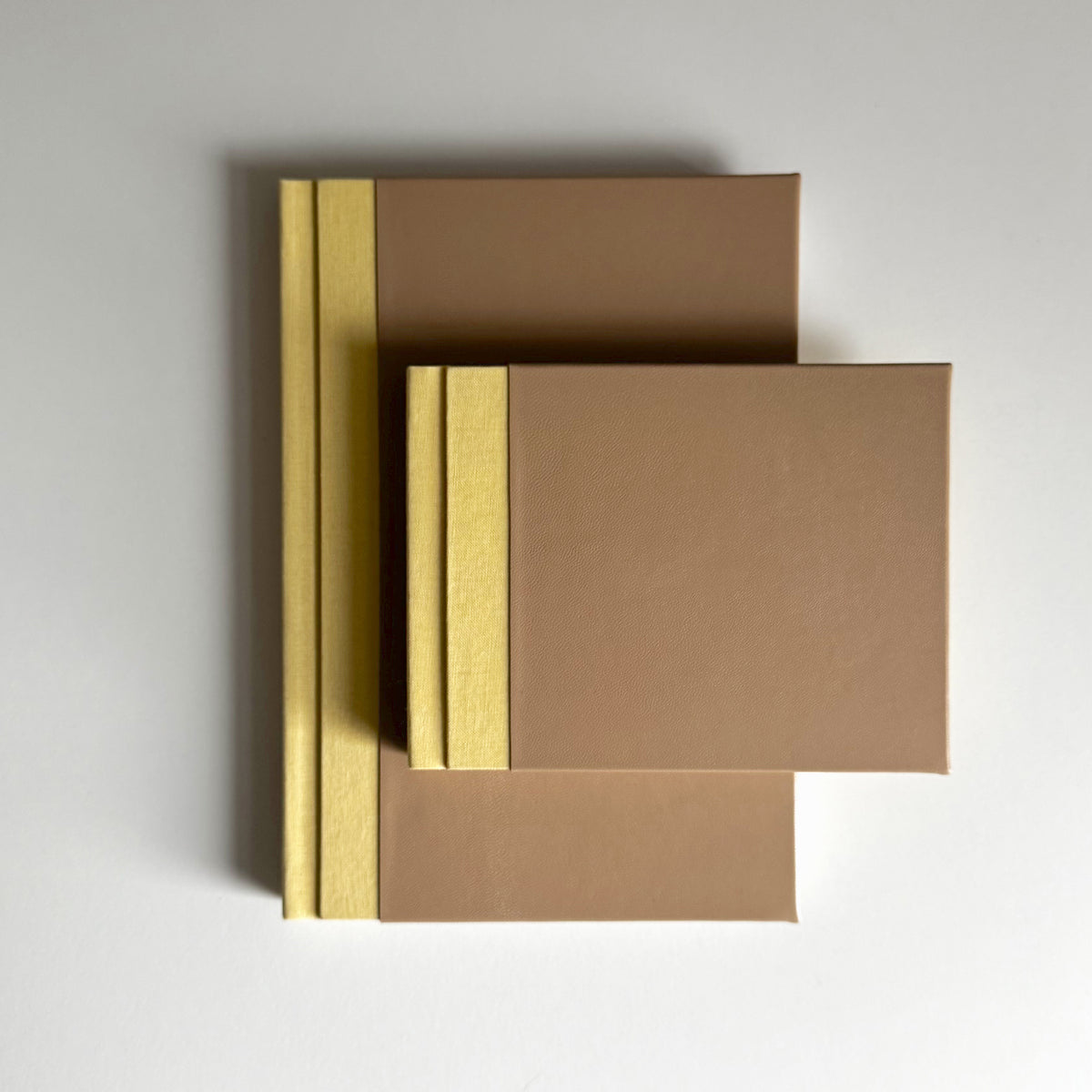 Handmade Sketchbook WHITE CHOCOLATE | 16,5 x 24 cm