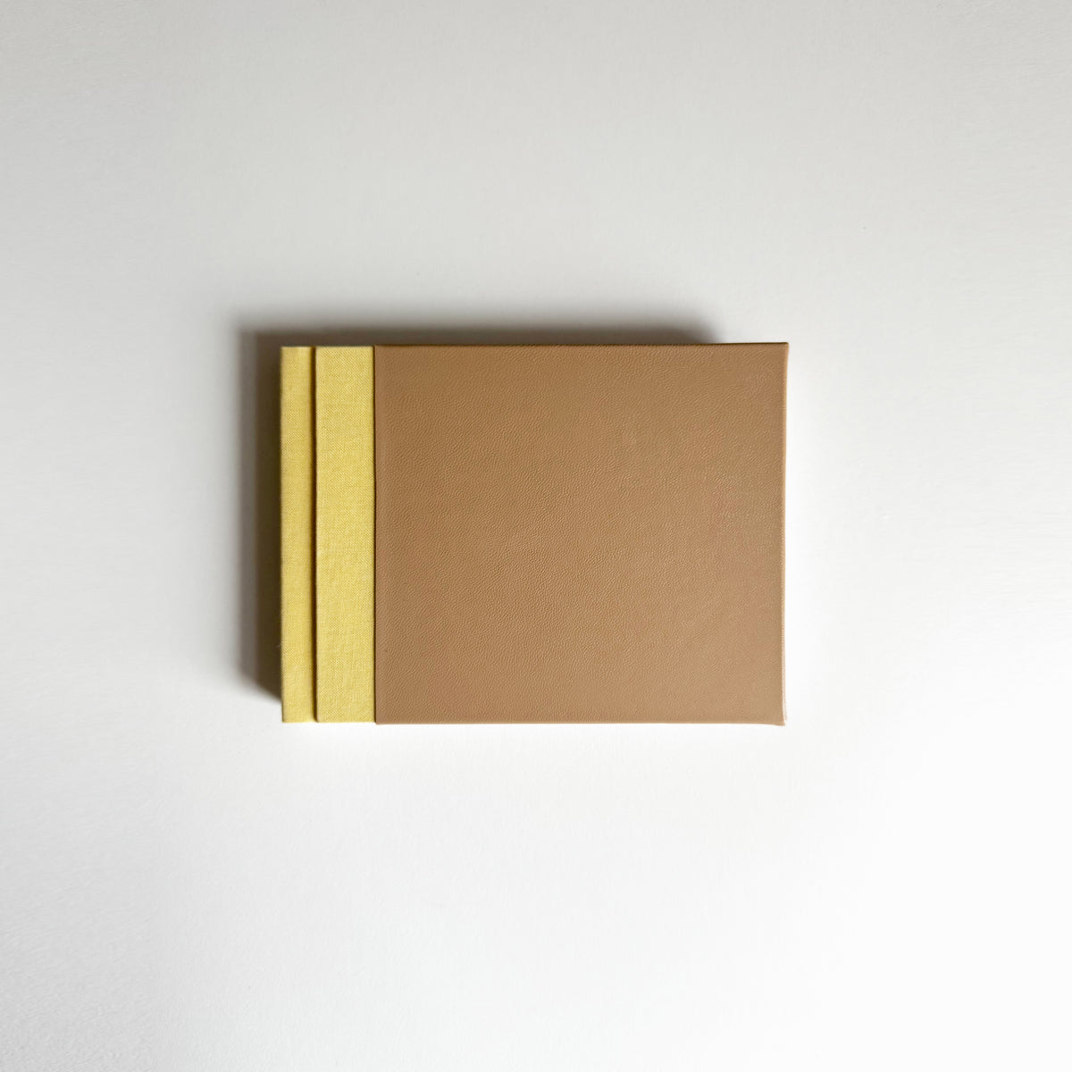 Handmade Sketchbook WHITE CHOCOLATE | 16,5 x 12,5 cm