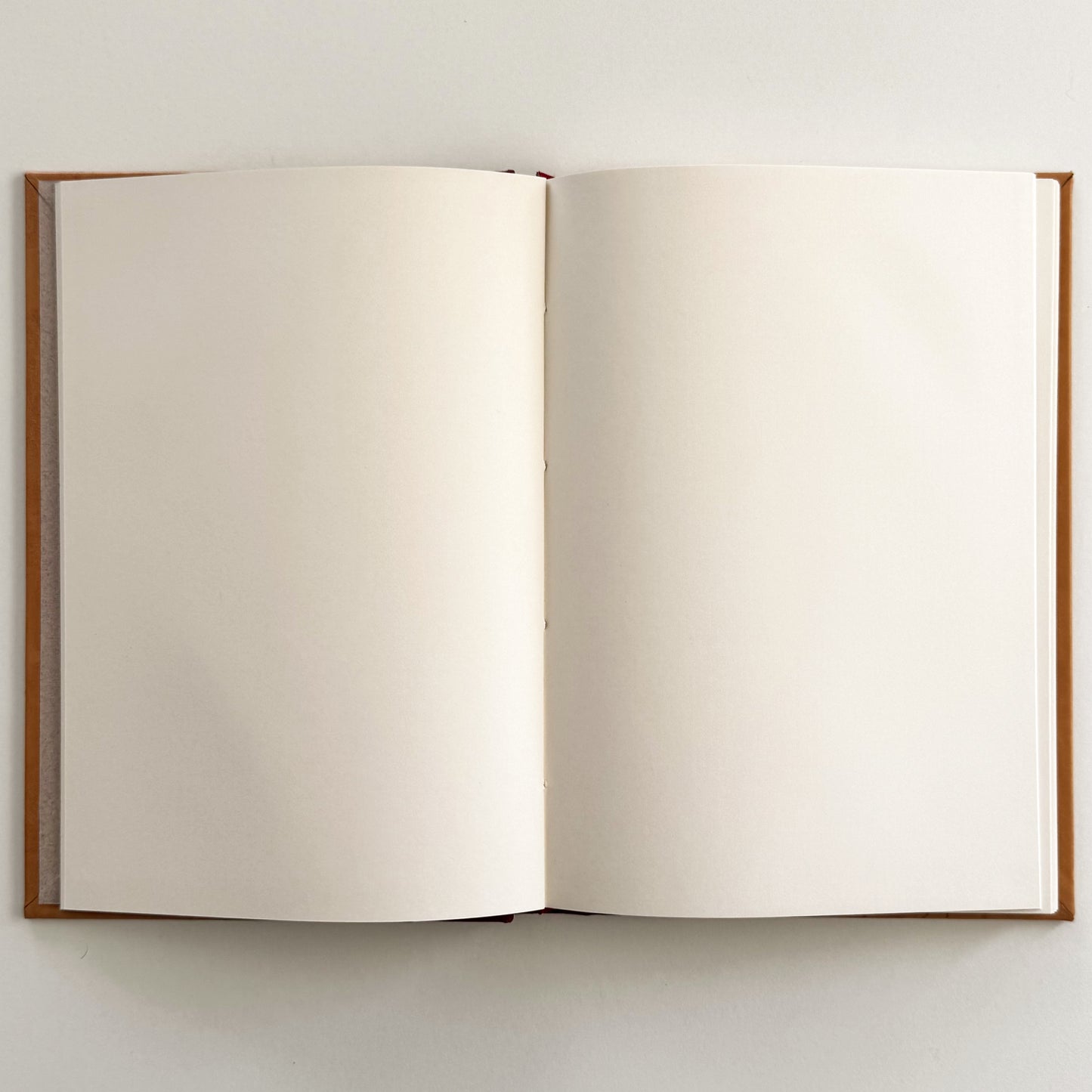 Handmade Leather Notebook No. 42 | 16,5 x 24 cm
