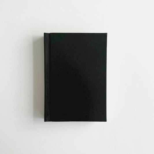 Handmade Leather Notebook No. 11 | 12,5 x 18 cm