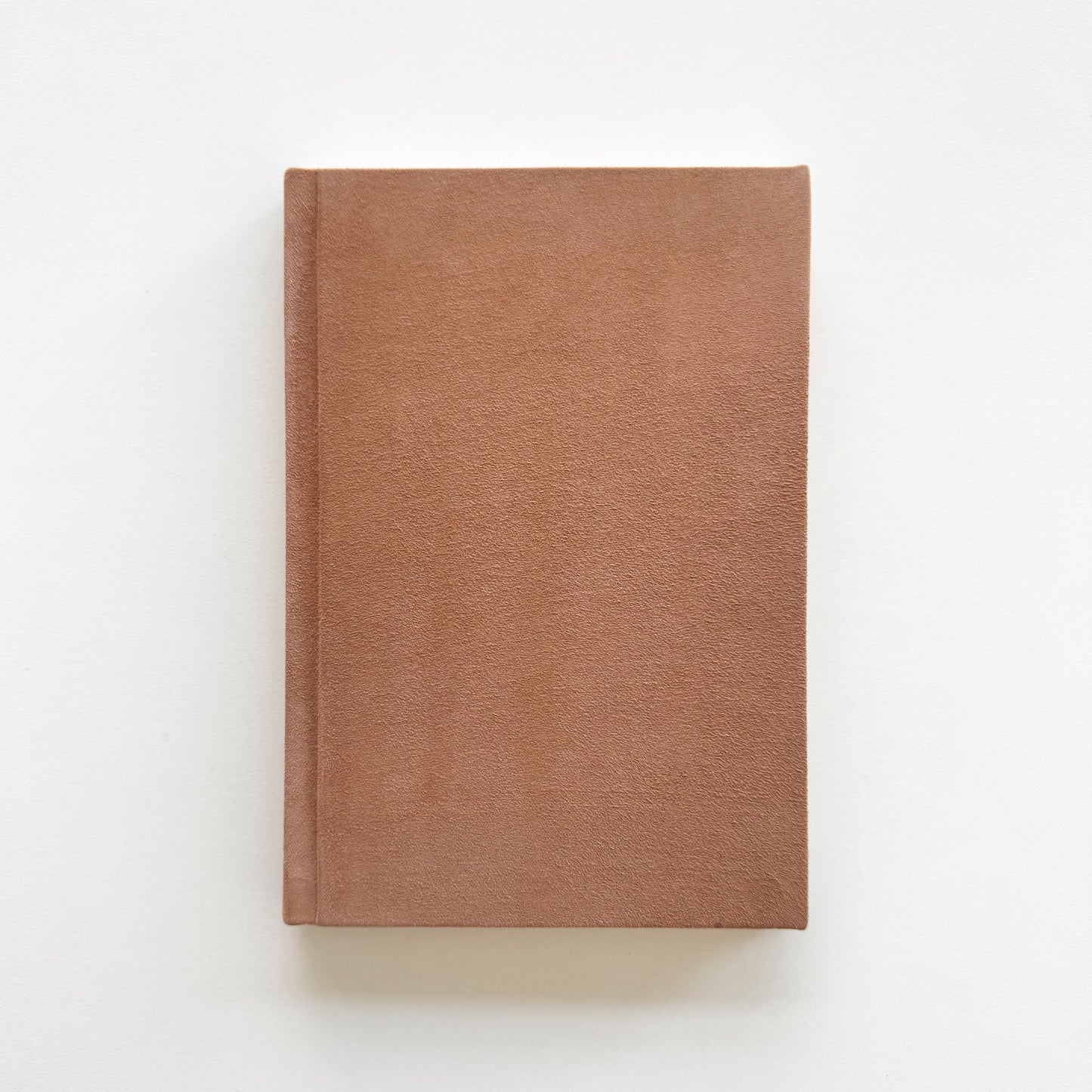 Handmade Leather Notebook No. 16 | 16,5 x 24 cm