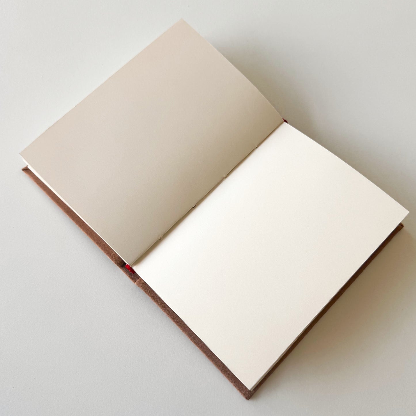 Handmade Leather Notebook No. 16 | 12,5 x 18 cm