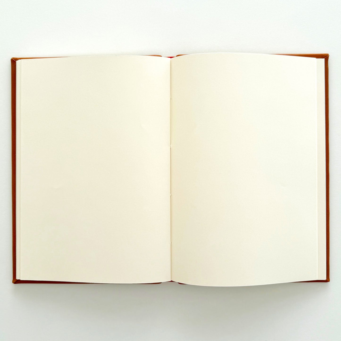 Handmade Leather Notebook No. 8 | 16,5 x 24 cm