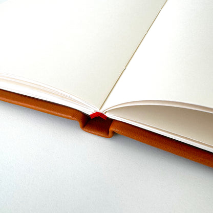Handmade Leather Notebook No. 8 | 16,5 x 24 cm