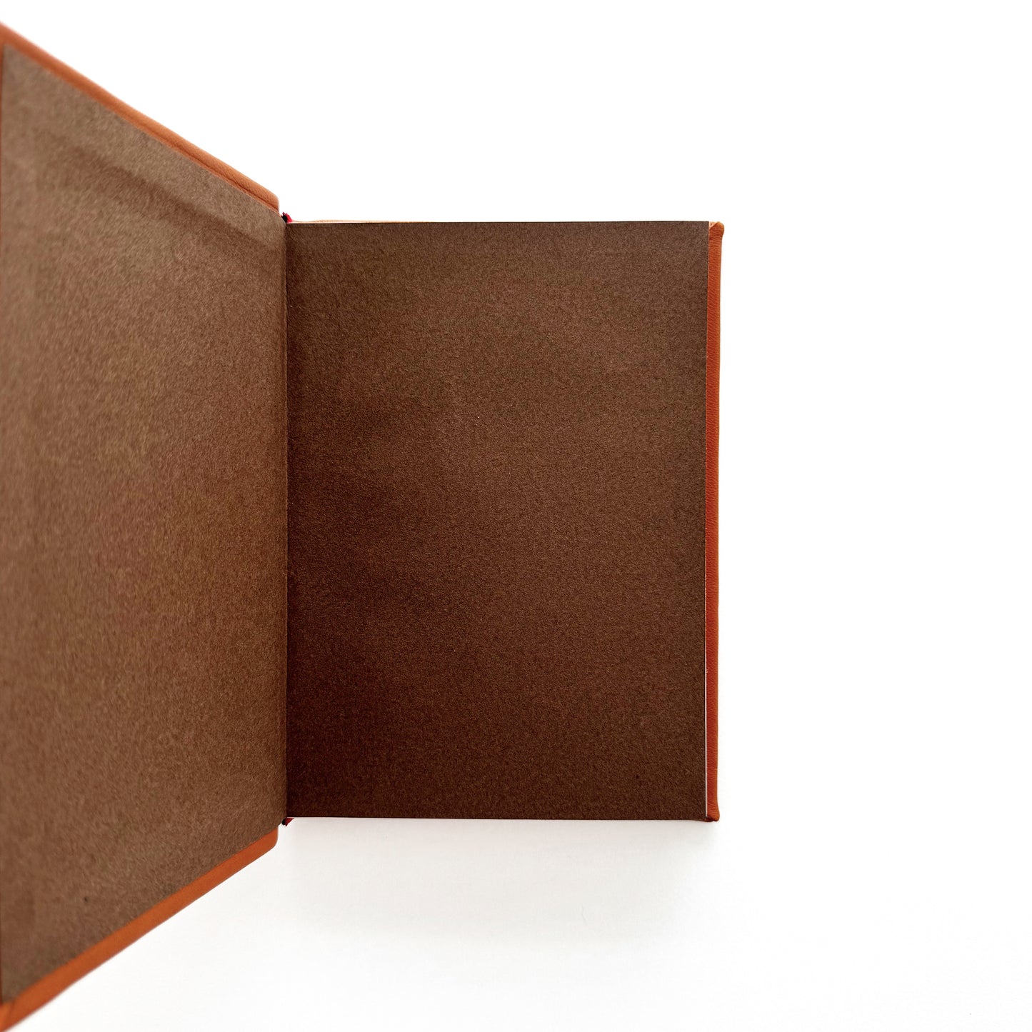Handmade Leather Notebook No. 8 | 12,5 x 18 cm