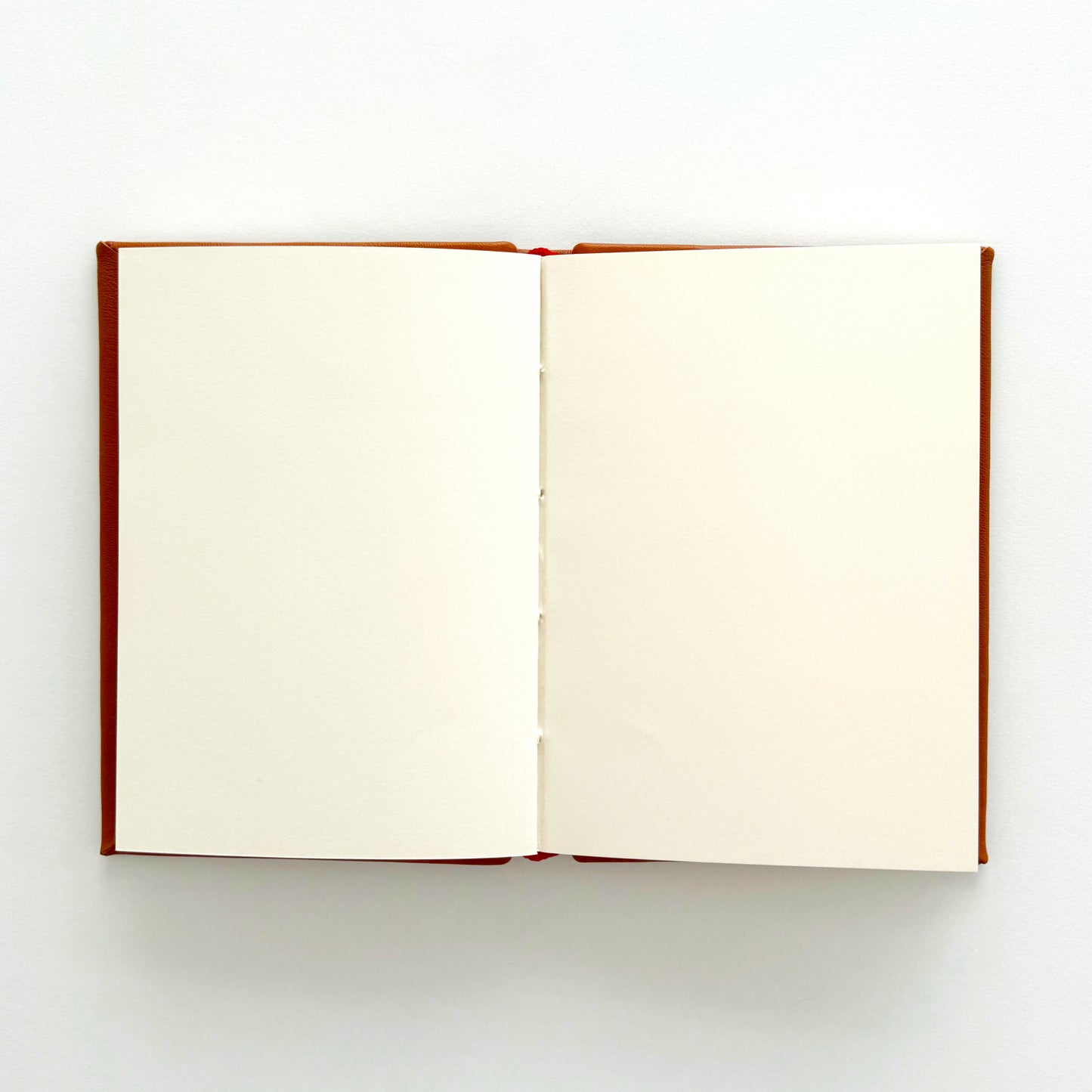 Handmade Leather Notebook No. 8 | 12,5 x 18 cm