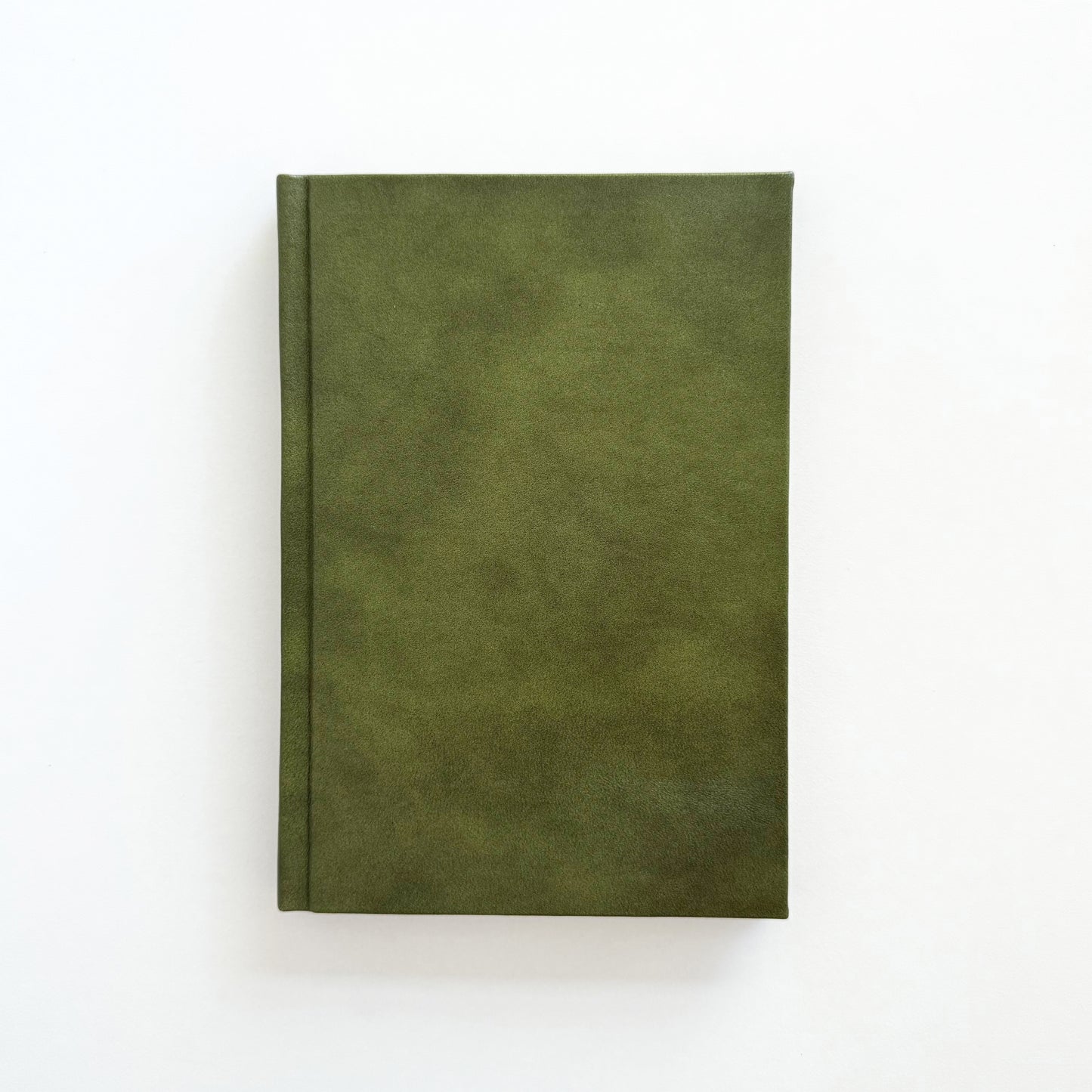 Handmade Leather Notebook No. 3 | 16,5 x 24 cm
