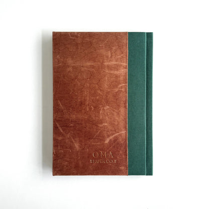 Handmade Leather Notebook No. 9 | 16,5 x 24 cm