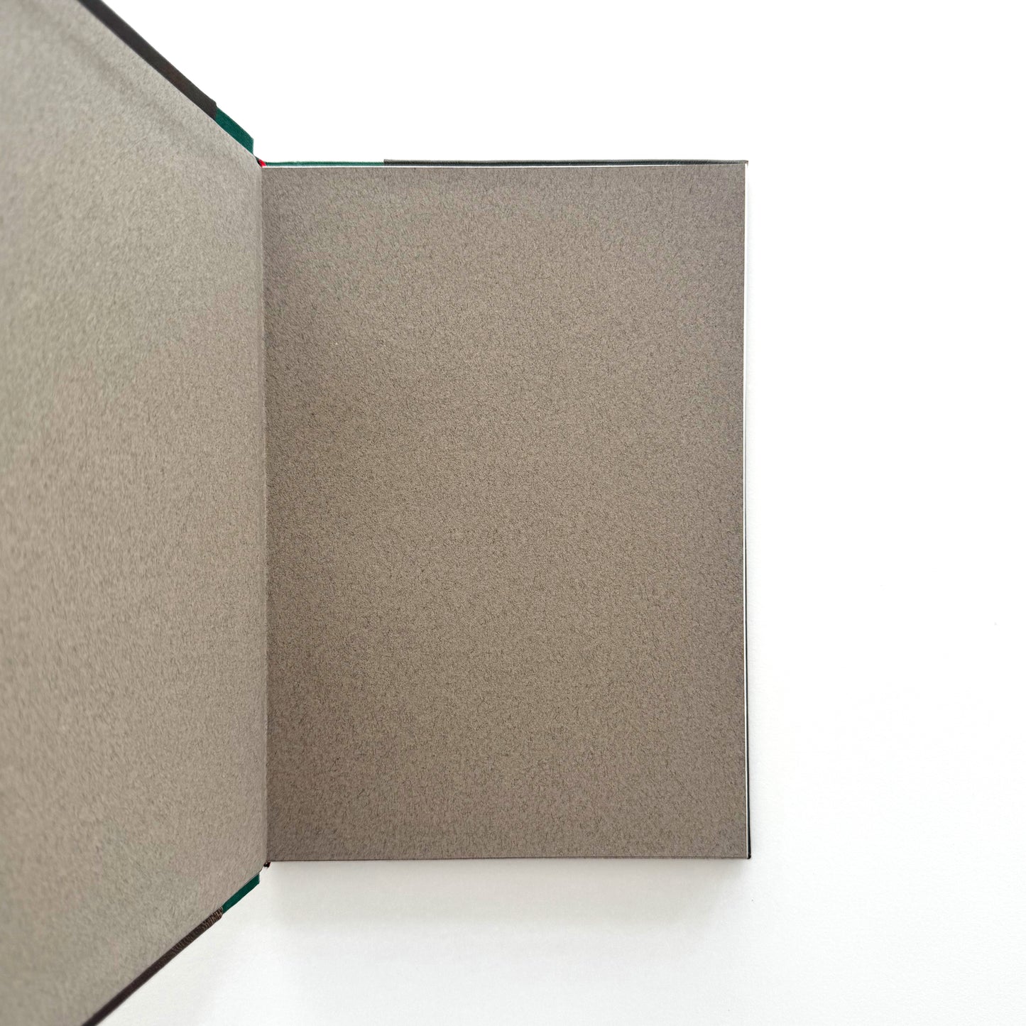 Handmade Leather Notebook No. 6 | 16,5 x 24 cm