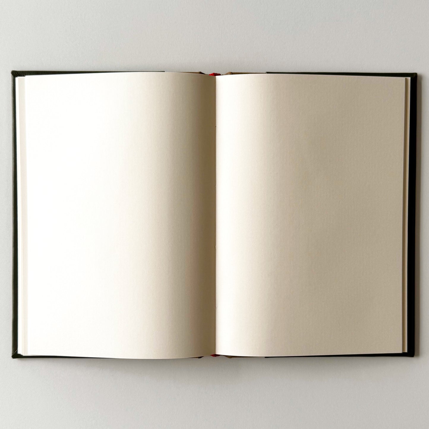 Handmade Leather Notebook No. 21 | 16,5 x 24 cm