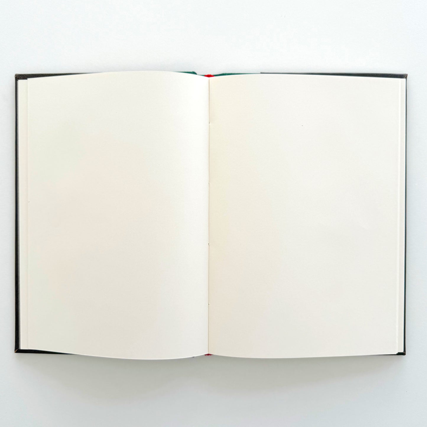 Handmade Leather Notebook No. 6 | 16,5 x 24 cm