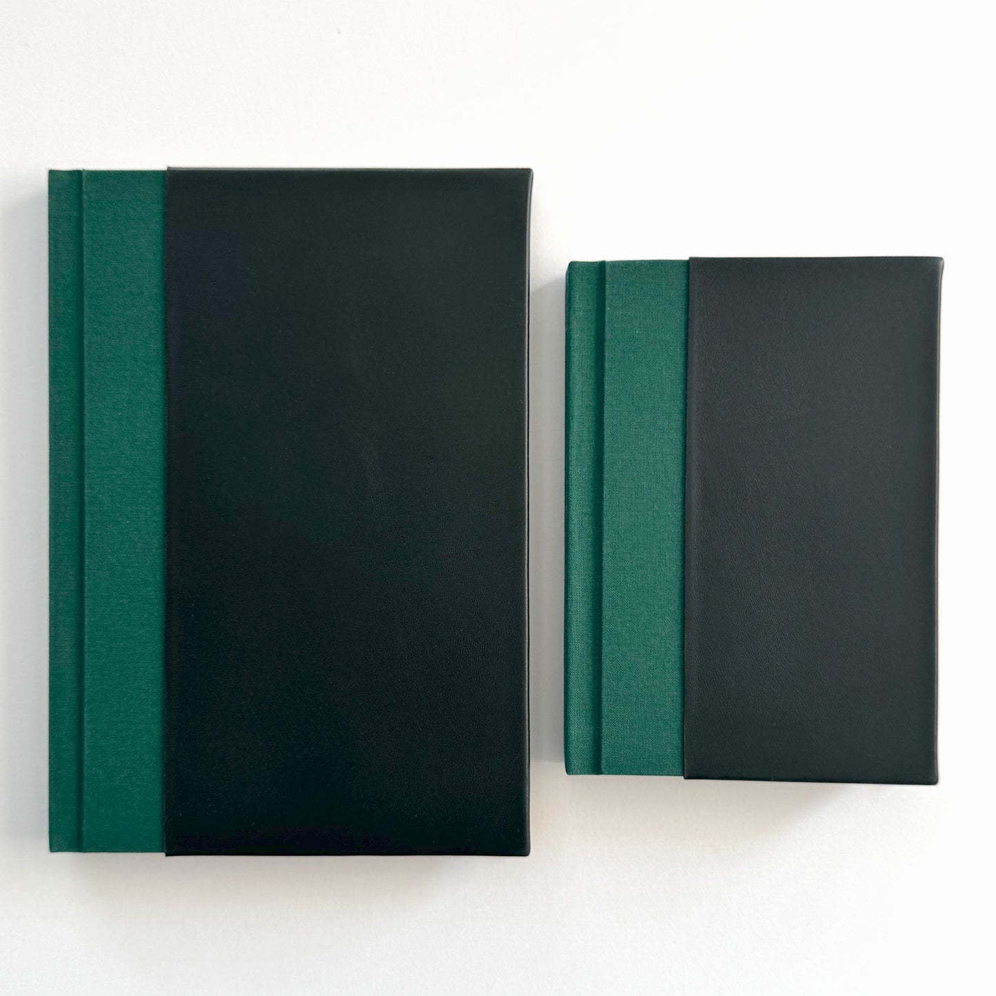 Handmade Leather Notebook No. 45 | 16,5 x 24 cm