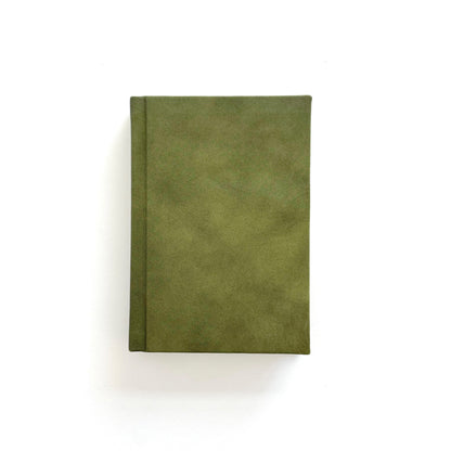 Handmade Leather Notebook No. 3 | 12,5 x 18 cm