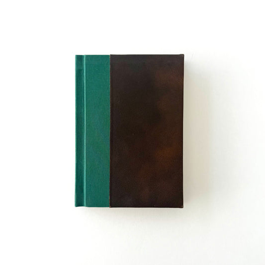 Handmade Leather Notebook No. 6 | 12,5 x 18 cm
